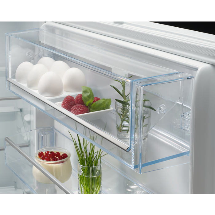 AEG TSC8M181CS - Integrated 70/30 Frost Free Fridge Freezer - C energy