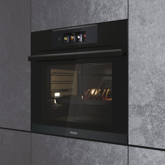Haier HWO60SM6T5BH 70L built-in oven interior